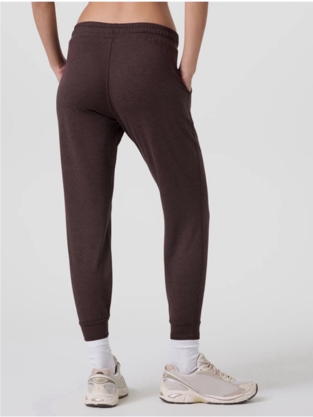 Vuori Performance Jogger Fig Heather Brown Lightweight DreamKnit Size Large - Picture 2 of 9
